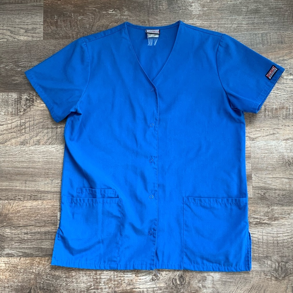 Cherokee scrub top
